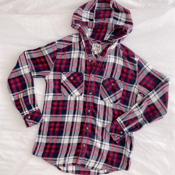 TNA Tops - ARITZIA TNA Boyfriend Flannel